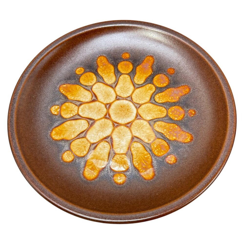 Capricorn Medallion Wedgwood Lot 2 Dinner Plate 10 inch Brown Gold Vintage 1970s - Picture 3 of 9